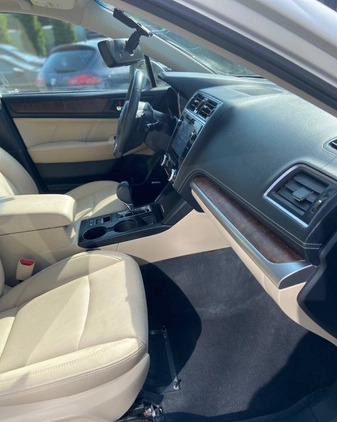Subaru Outback cena 24000 przebieg: 111000, rok produkcji 2018 z Kłobuck małe 191